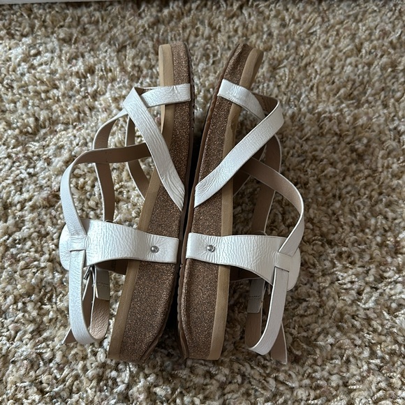 ✨Volatile Strap Low Wedge Sandals - Picture 4 of 5